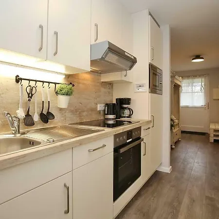 Papillon 01-7 Apartment *